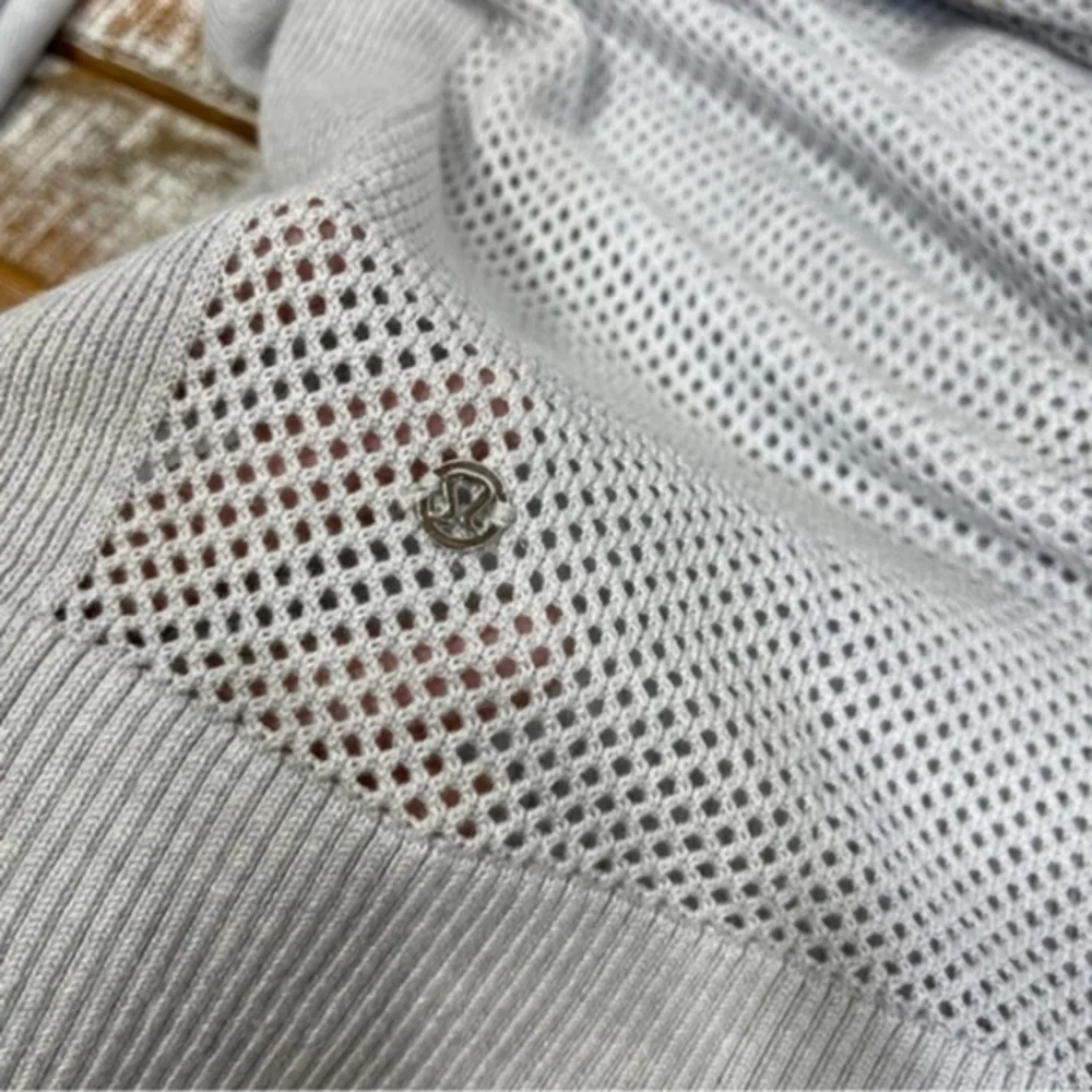 Lululemon Well Being Sweater Heathered Grey Size 12 Cashmere Blend Crew Neck